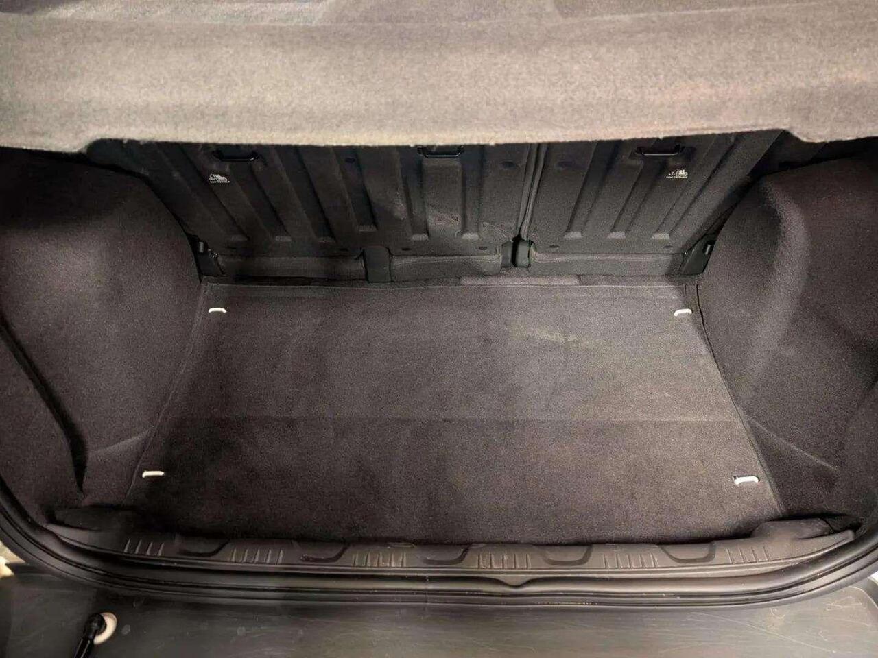 Ford EcoSport CE67XZR Ford EcoSport CE67XZR