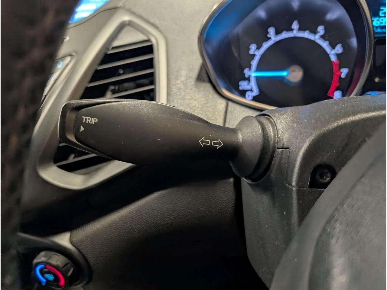 Ford EcoSport CE67XZR Ford EcoSport CE67XZR