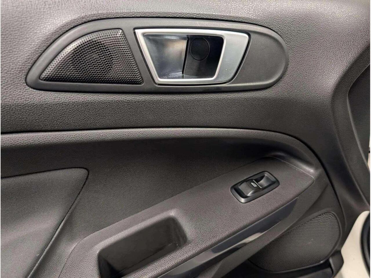 Ford EcoSport CE67XZR Ford EcoSport CE67XZR