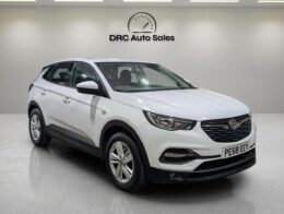 Vauxhall Grandland X PE68EEY