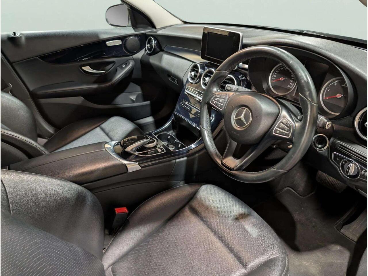 Mercedes-Benz C Class BK64YVU Mercedes-Benz C Class BK64YVU