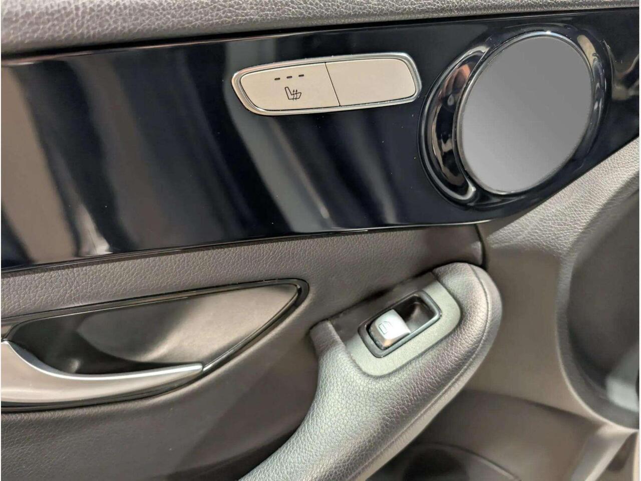 Mercedes-Benz C Class BK64YVU Mercedes-Benz C Class BK64YVU