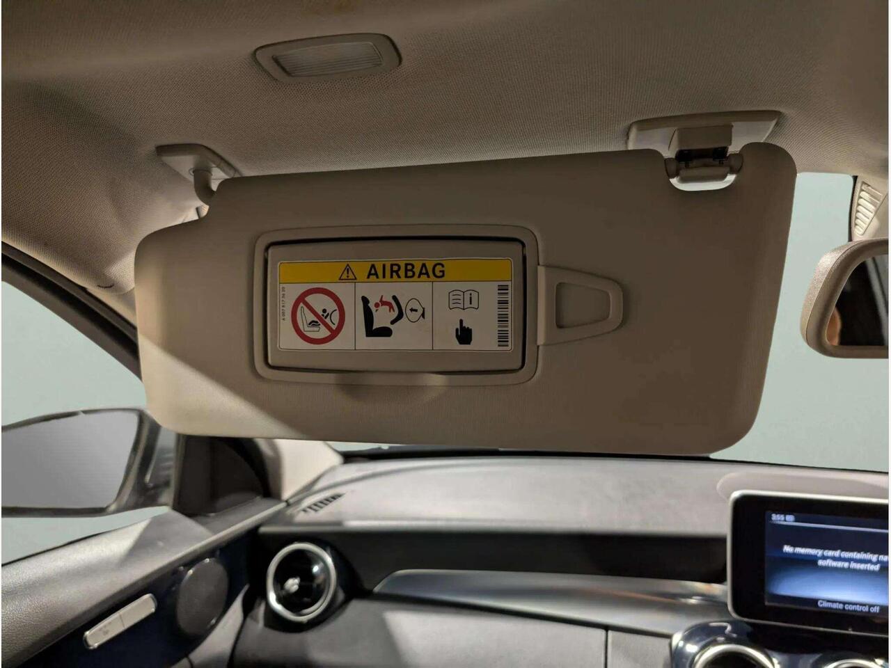 Mercedes-Benz C Class BK64YVU Mercedes-Benz C Class BK64YVU