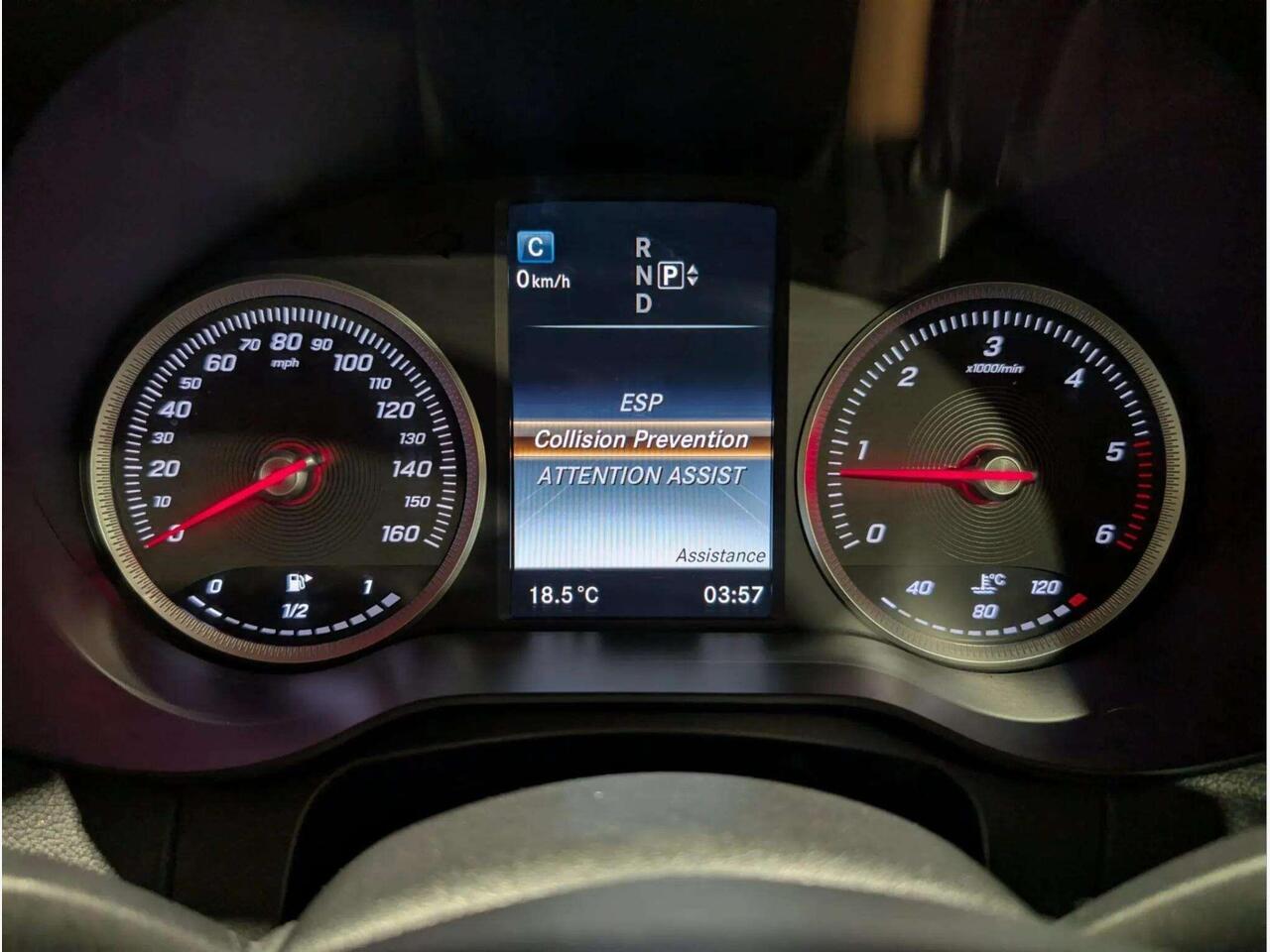 Mercedes-Benz C Class BK64YVU Mercedes-Benz C Class BK64YVU