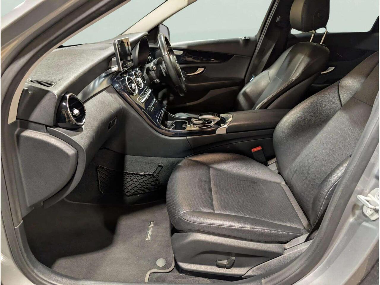 Mercedes-Benz C Class BK64YVU Mercedes-Benz C Class BK64YVU