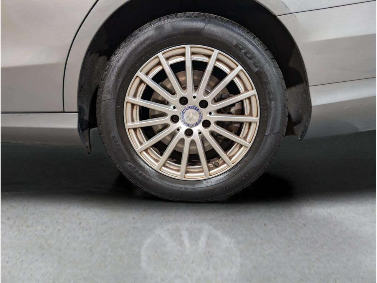 Mercedes-Benz C Class BK64YVU Mercedes-Benz C Class BK64YVU