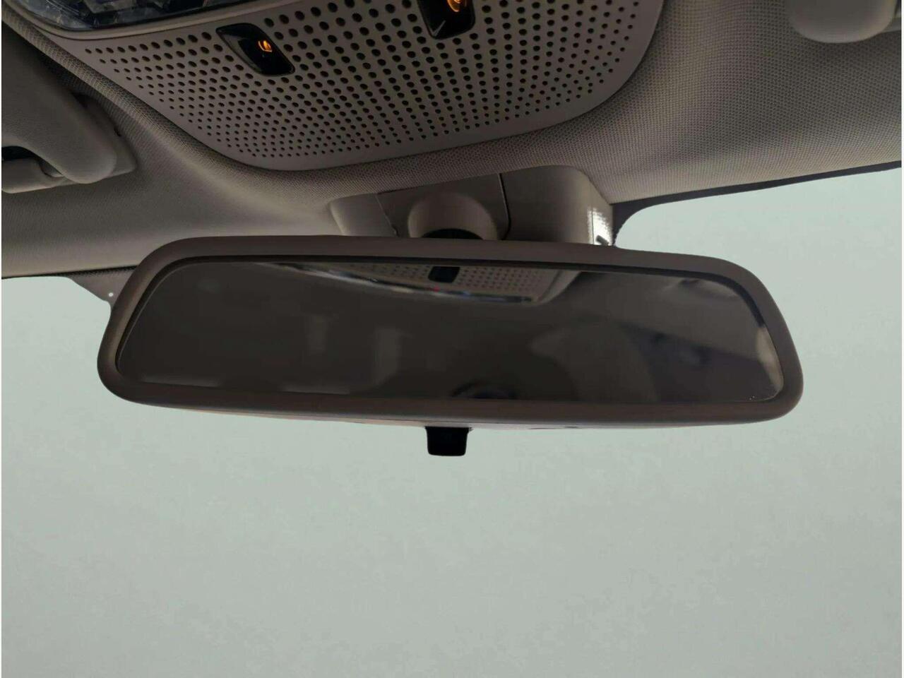 Mercedes-Benz C Class BK64YVU Mercedes-Benz C Class BK64YVU