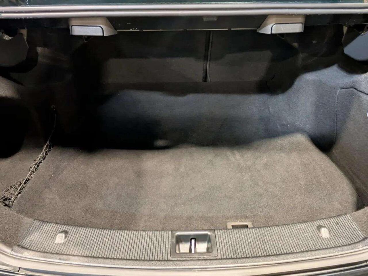 Mercedes-Benz C Class OY61XKO Mercedes-Benz C Class OY61XKO