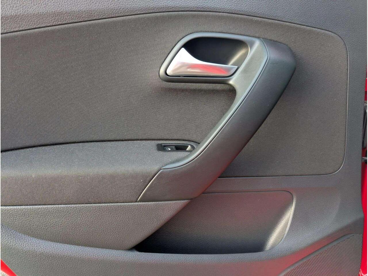 Volkswagen Polo SF16TDT Volkswagen Polo SF16TDT