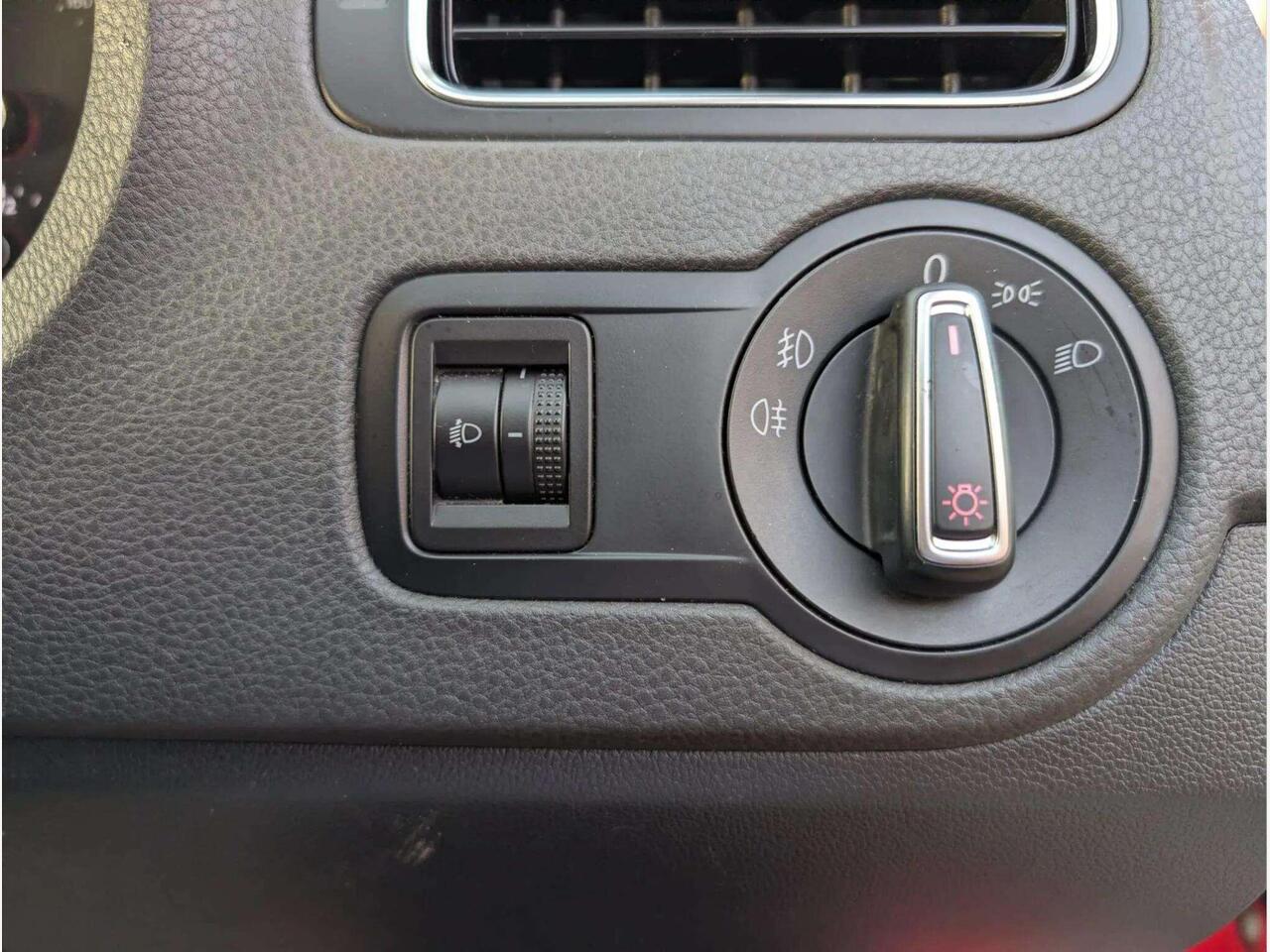 Volkswagen Polo SF16TDT Volkswagen Polo SF16TDT