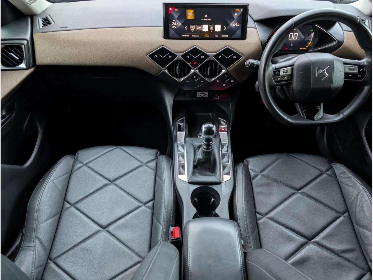 DS AUTOMOBILES DS 3 CROSSBACK KY19JHW