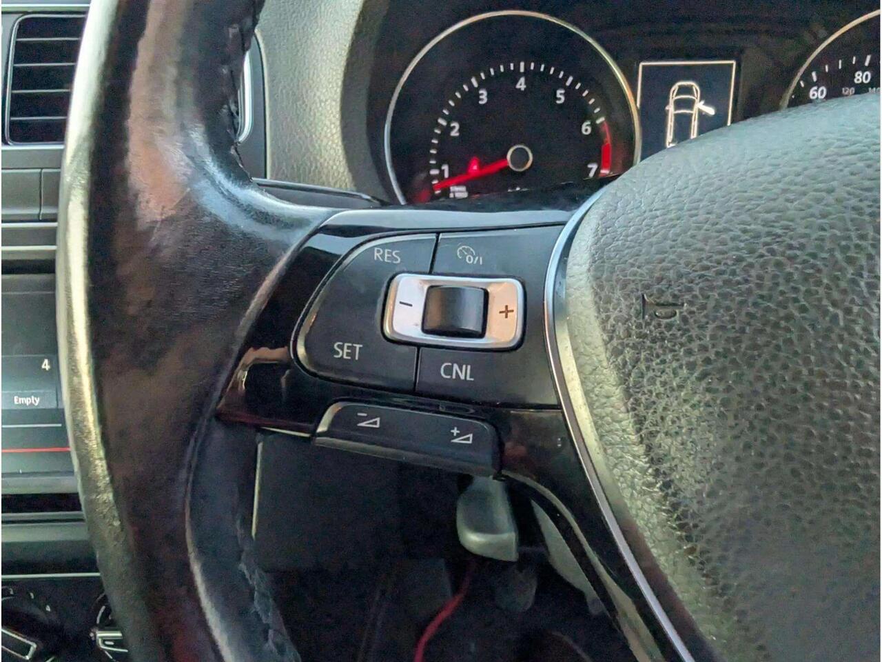 Volkswagen Polo SF16TDT Volkswagen Polo SF16TDT