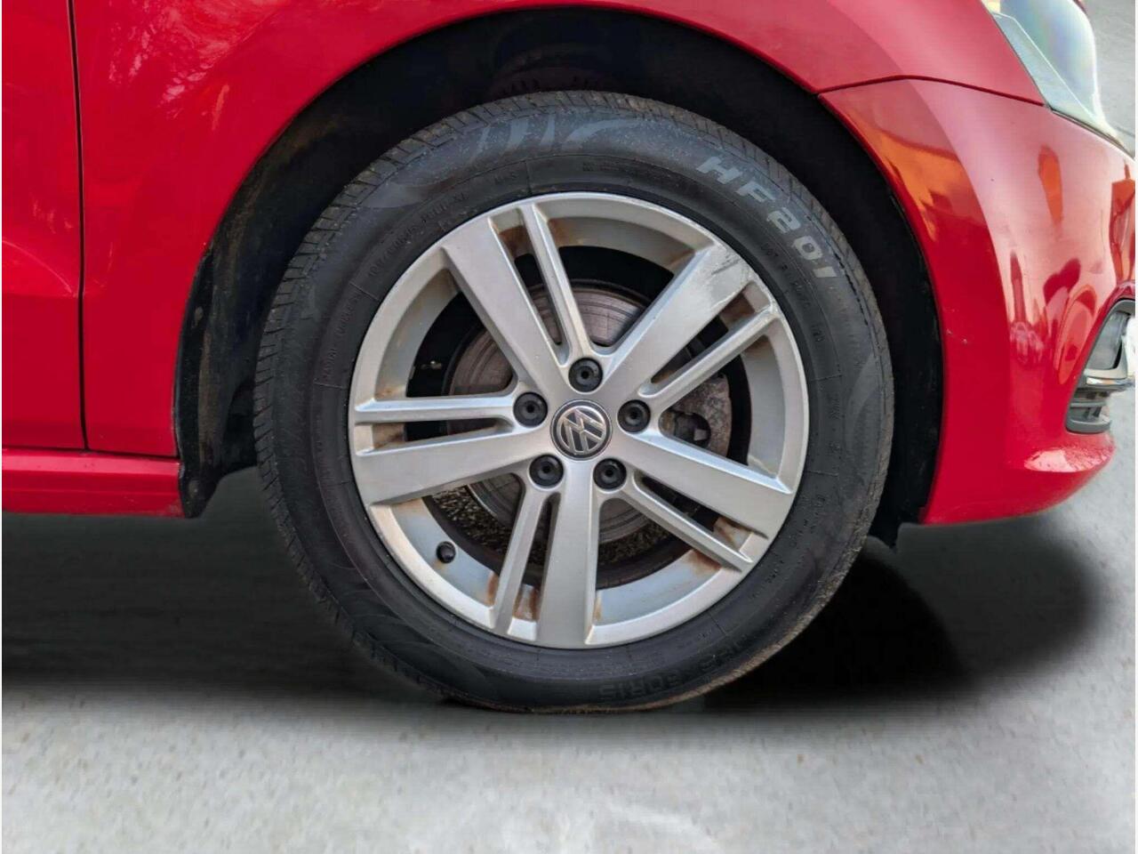 Volkswagen Polo SF16TDT Volkswagen Polo SF16TDT