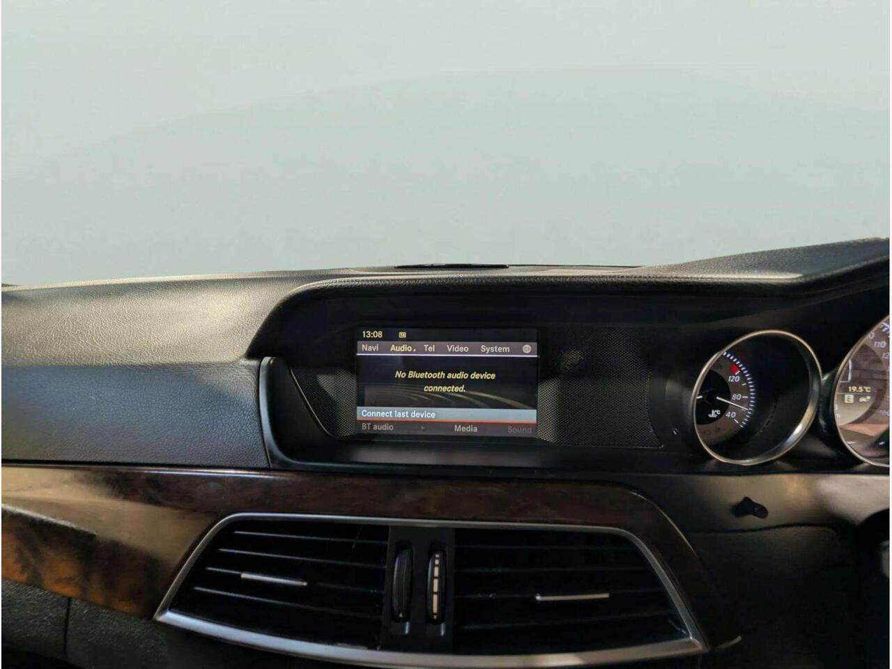 Mercedes-Benz C Class OY61XKO