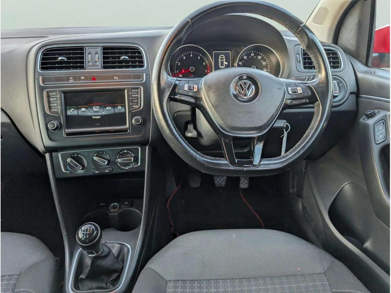 Volkswagen Polo SF16TDT Volkswagen Polo SF16TDT