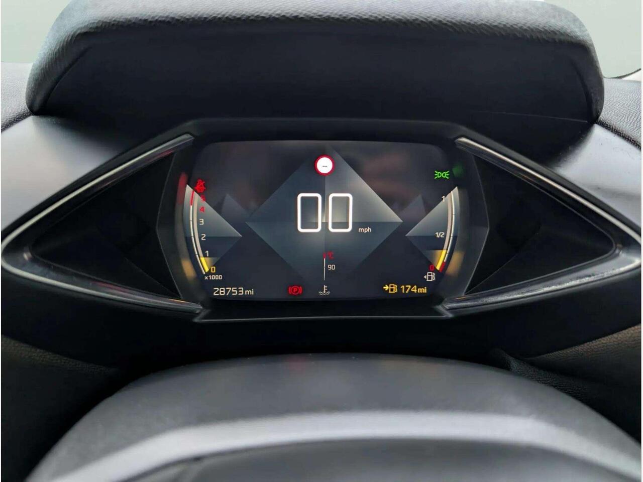 DS AUTOMOBILES DS 3 CROSSBACK KY19JHW