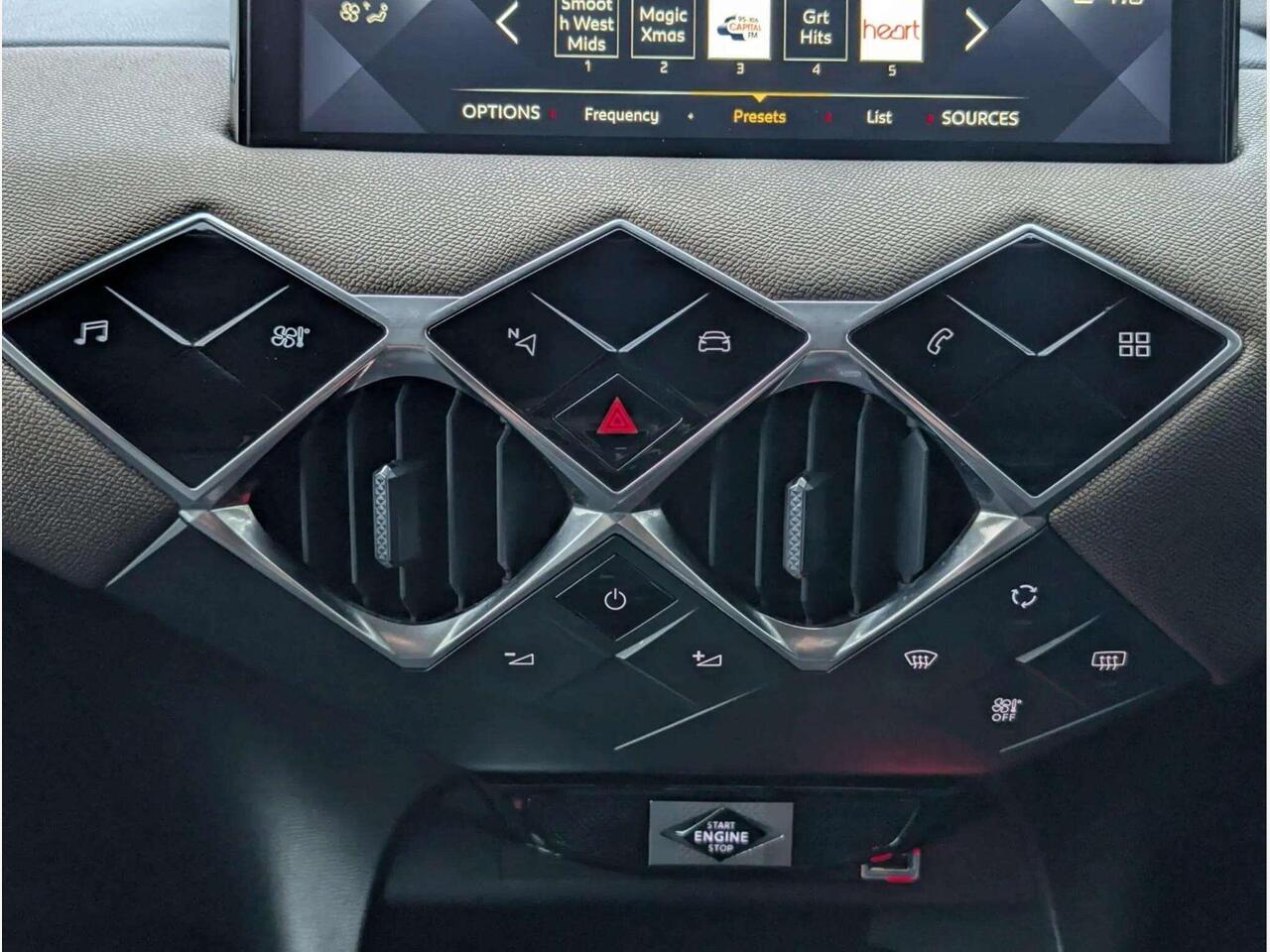 DS AUTOMOBILES DS 3 CROSSBACK KY19JHW