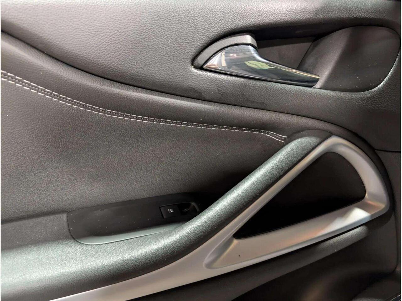 Vauxhall Zafira Tourer JGZ8409