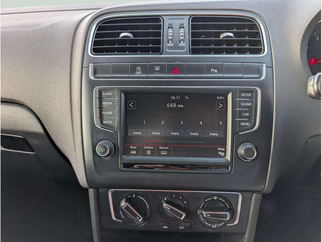 Volkswagen Polo SF16TDT Volkswagen Polo SF16TDT