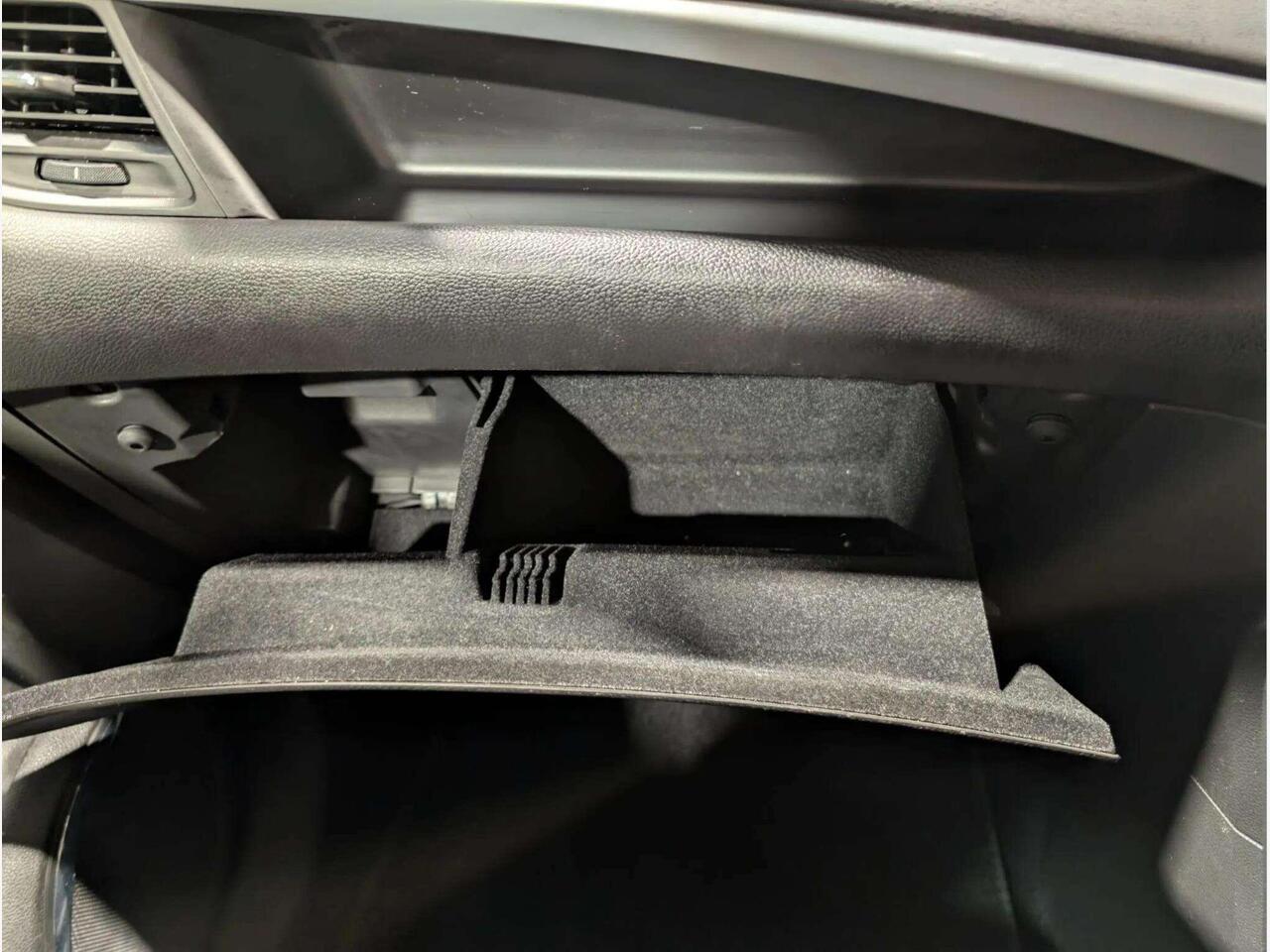 Vauxhall Zafira Tourer JGZ8409