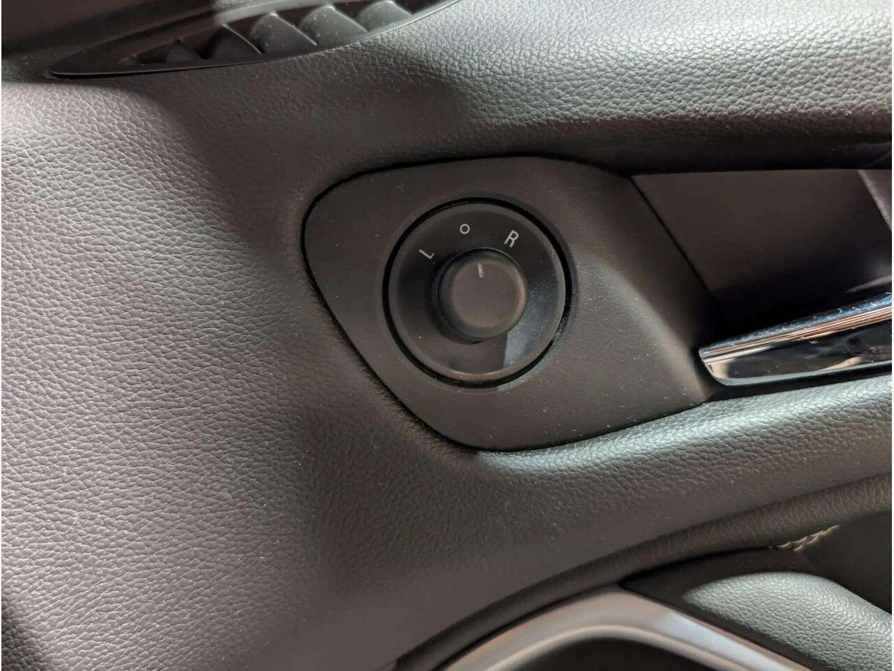 Vauxhall Zafira Tourer JGZ8409