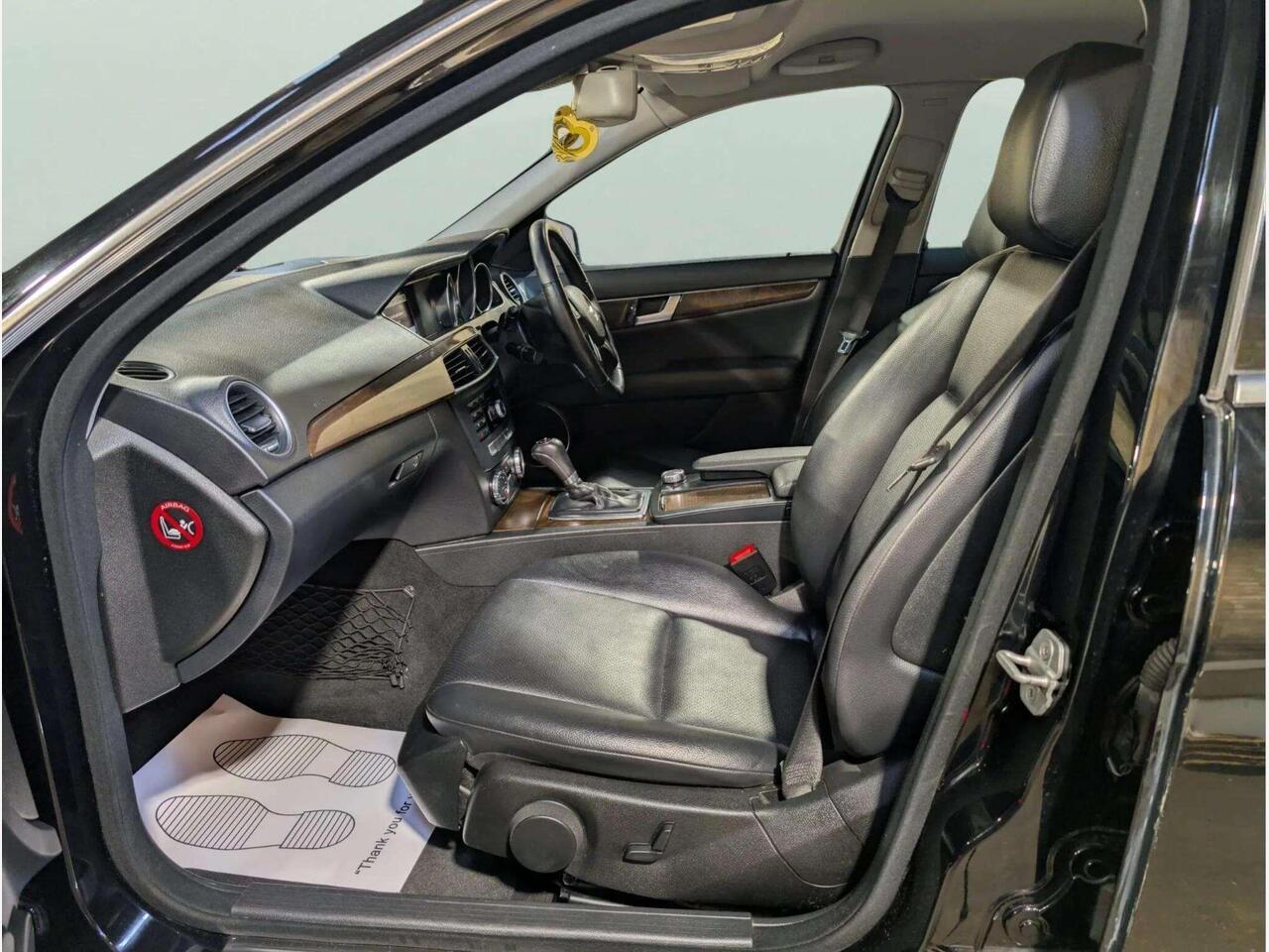 Mercedes-Benz C Class OY61XKO