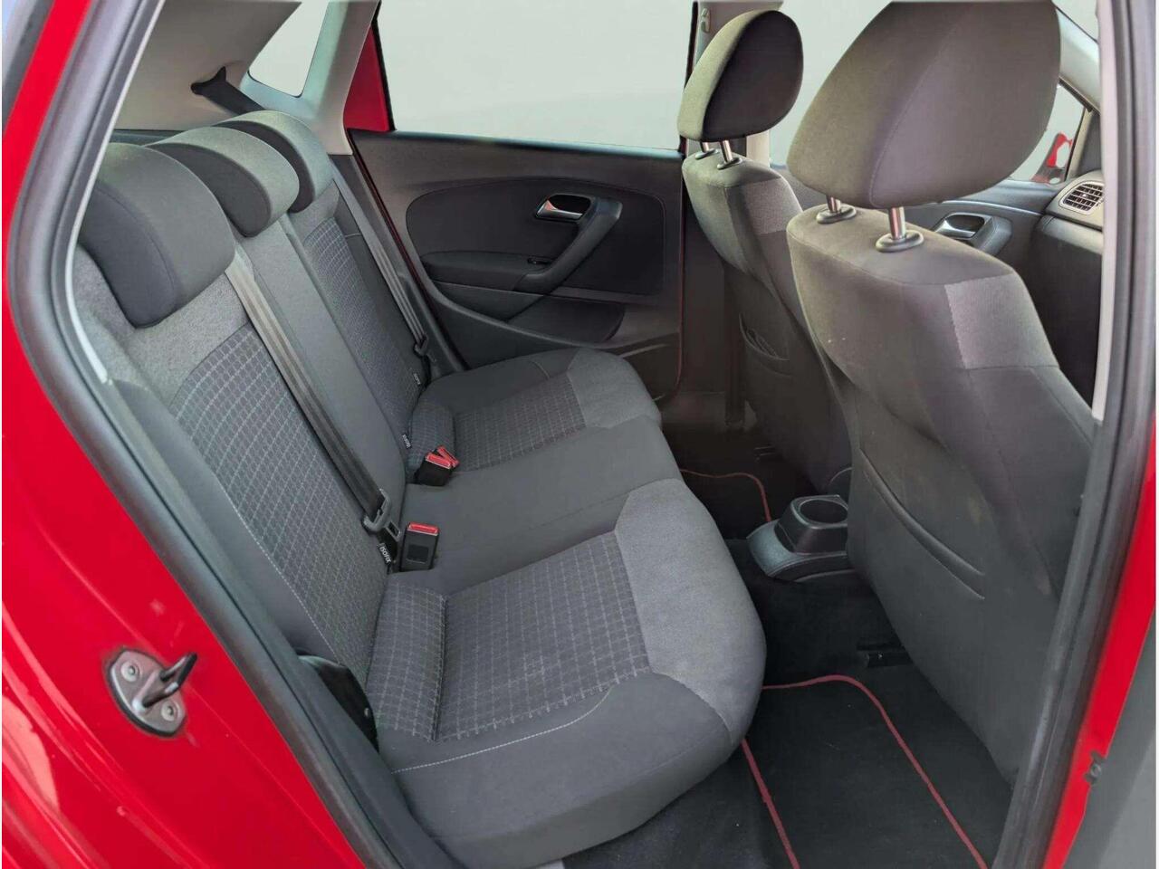 Volkswagen Polo SF16TDT Volkswagen Polo SF16TDT