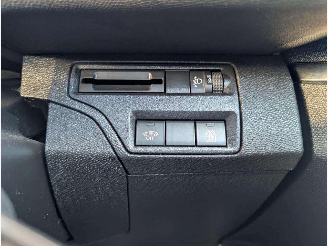 Peugeot 3008 HX68YMK Peugeot 3008 HX68YMK