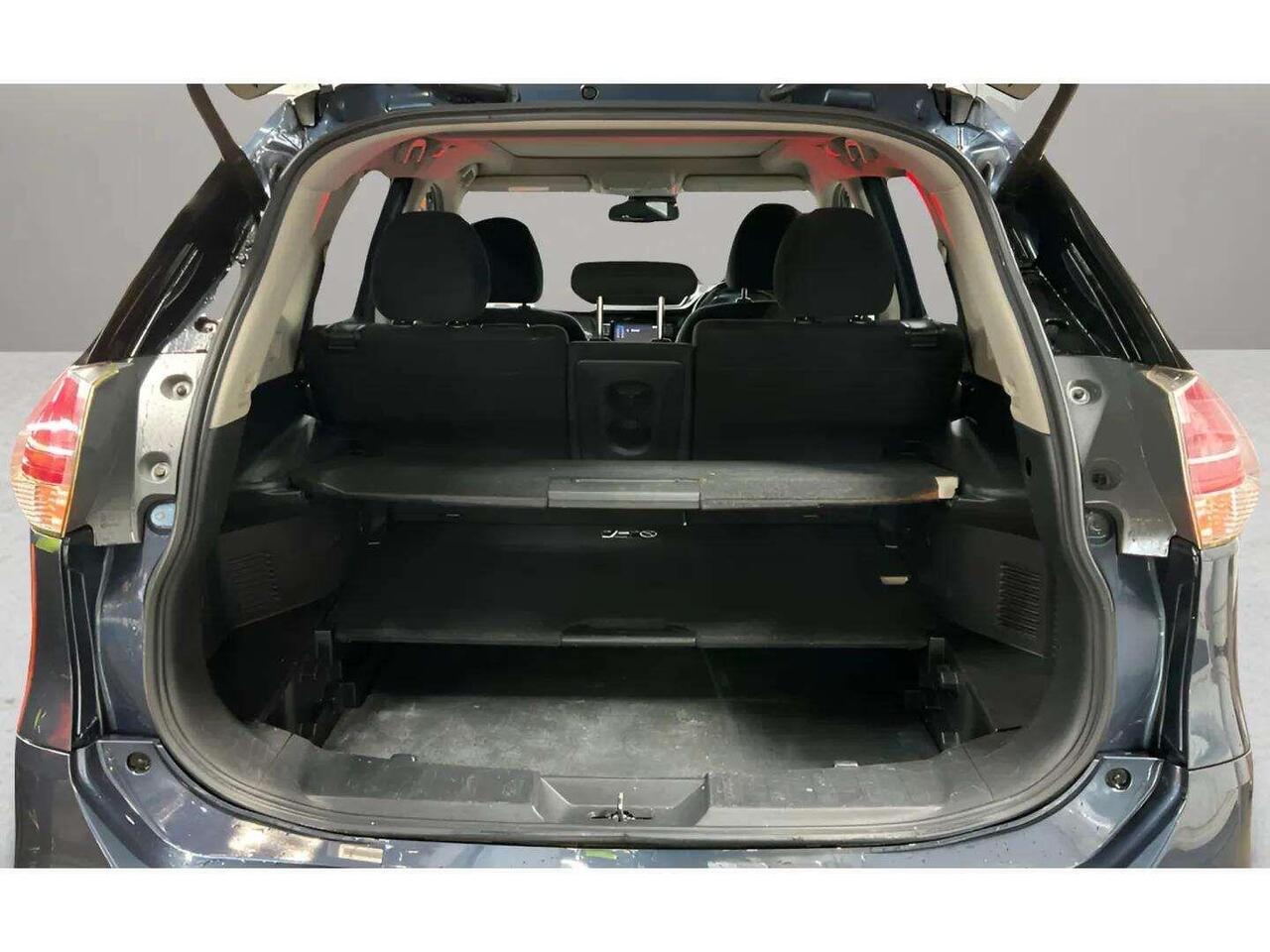 Nissan X-Trail HF66MGX Nissan X-Trail HF66MGX