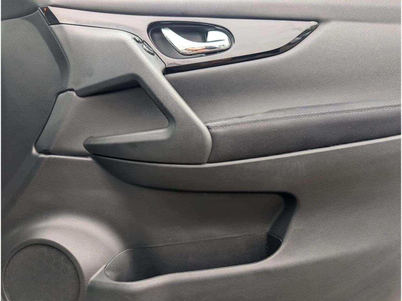 Nissan Qashqai CE17OAV