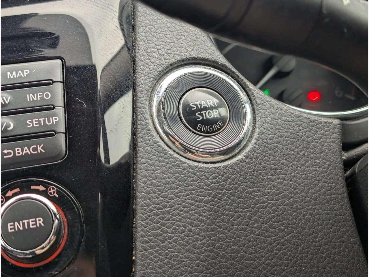 Nissan Qashqai CE17OAV