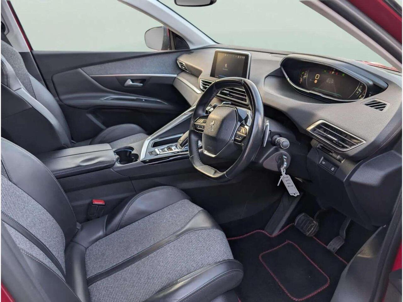 Peugeot 3008 HX68YMK Peugeot 3008 HX68YMK