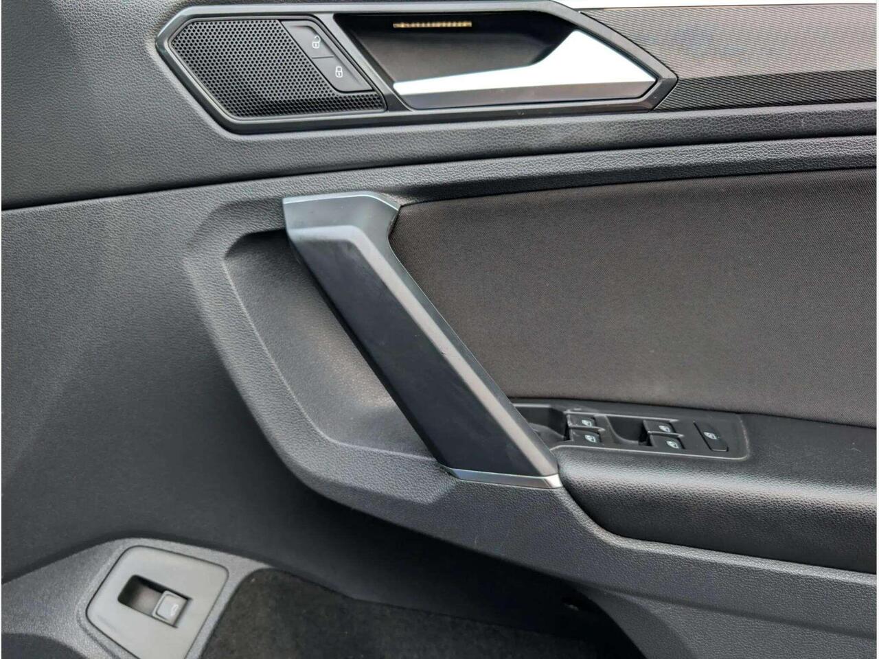 Volkswagen Tiguan KY17PVN