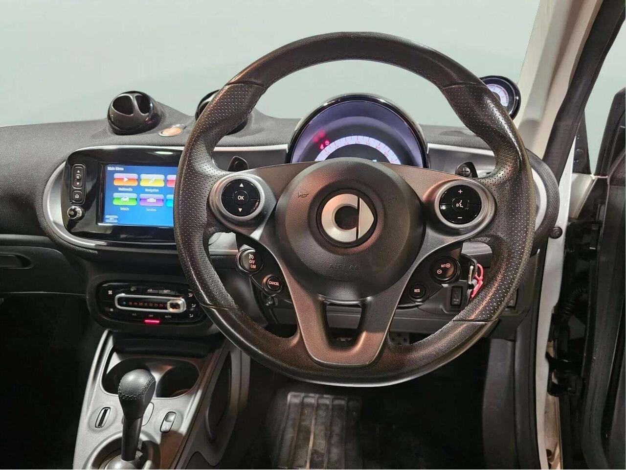 Smart fortwo MW16UZM