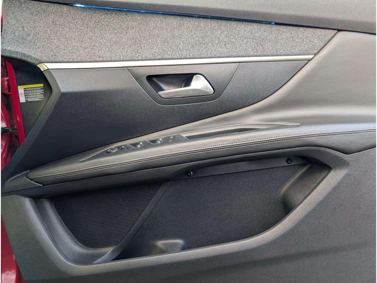 Peugeot 3008 HX68YMK Peugeot 3008 HX68YMK