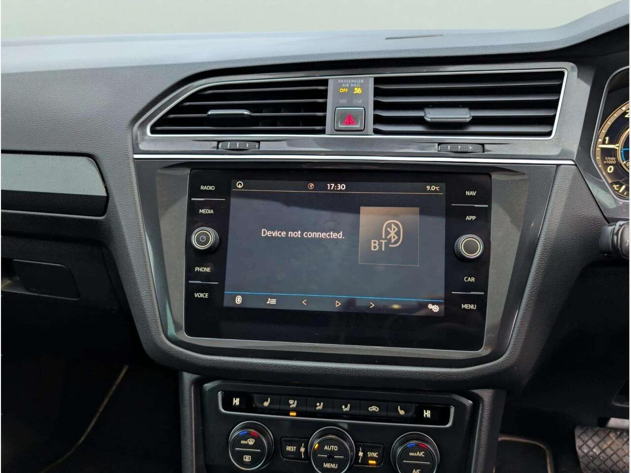 Volkswagen Tiguan KY17PVN