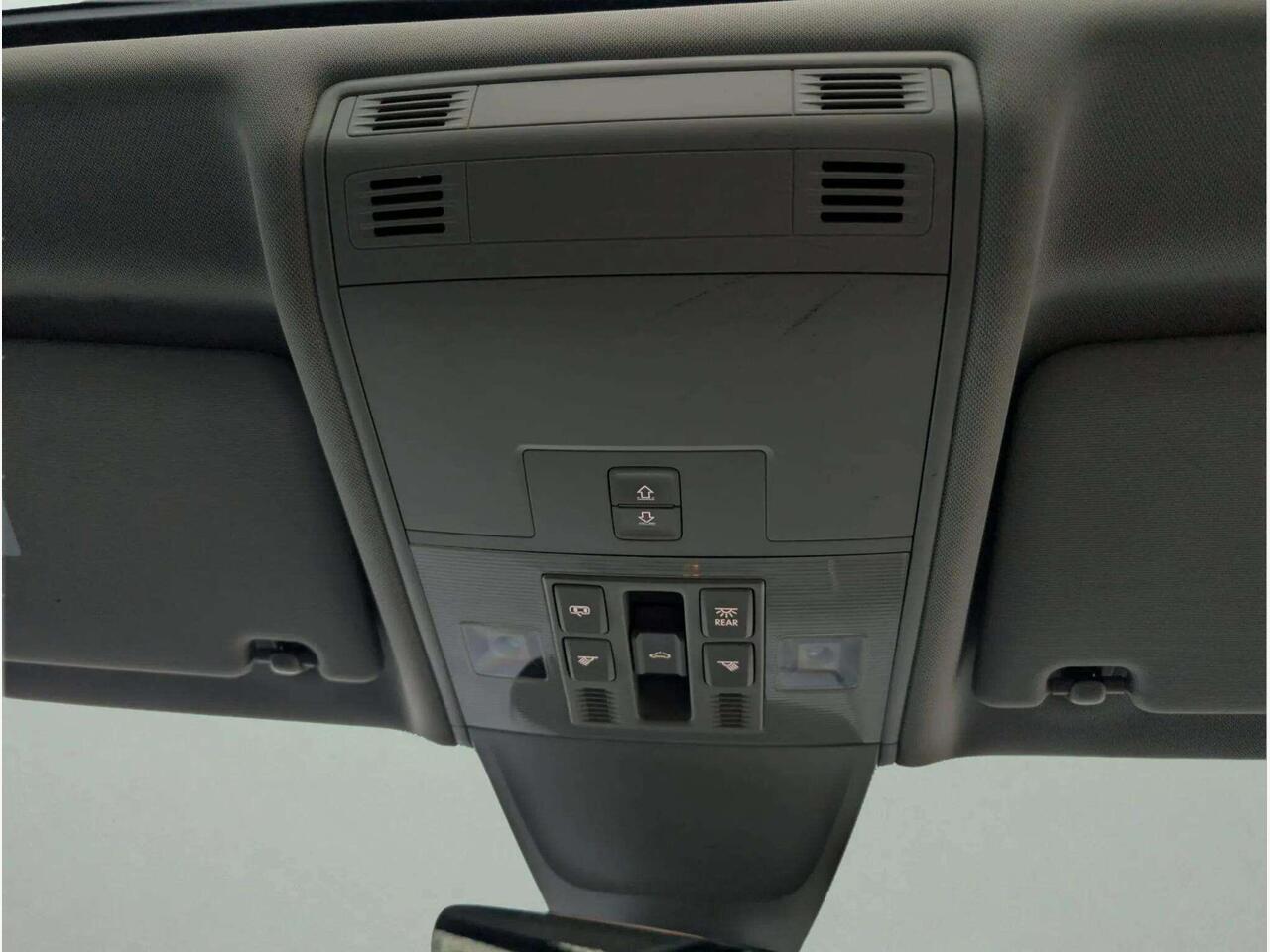 Volkswagen Tiguan KY17PVN