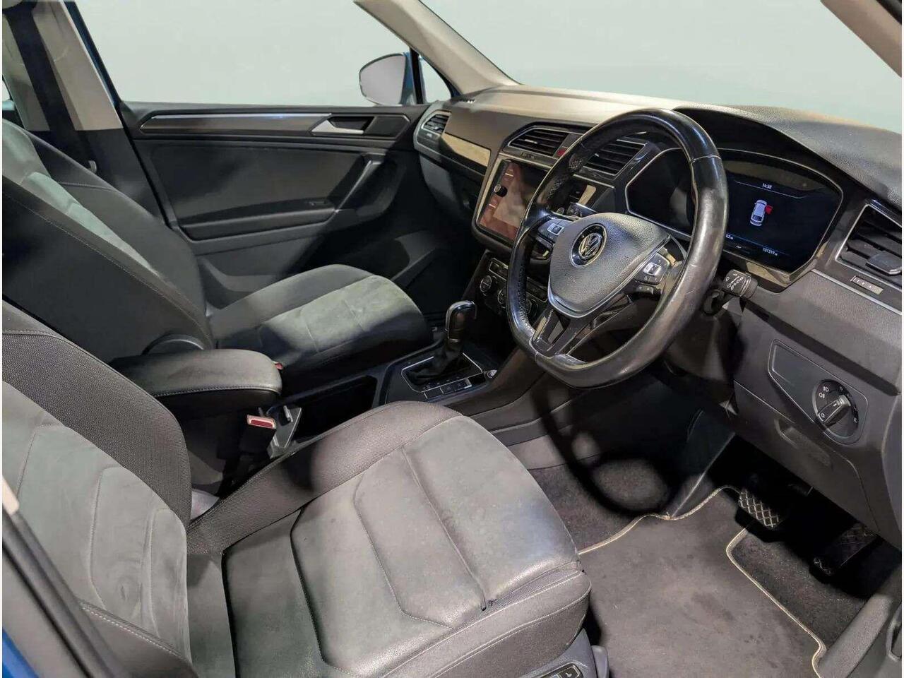 Volkswagen Tiguan KY17PVN