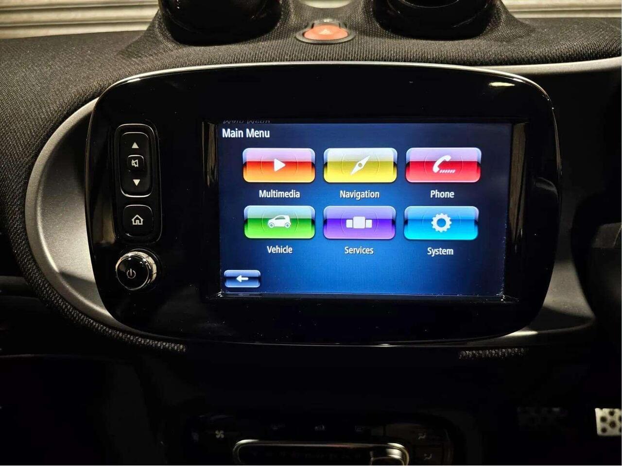 Smart fortwo MW16UZM