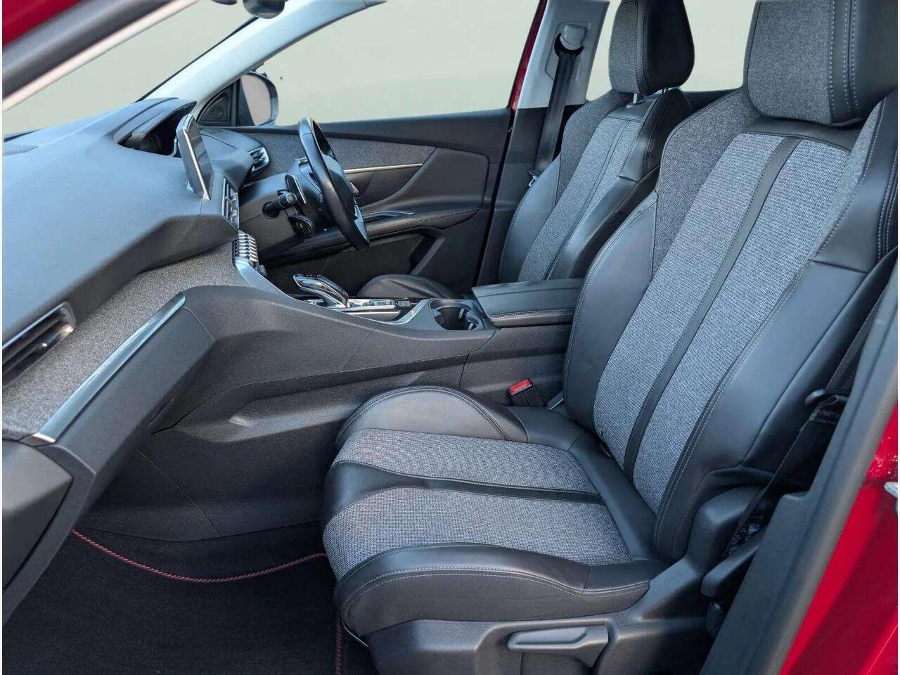 Peugeot 3008 HX68YMK Peugeot 3008 HX68YMK