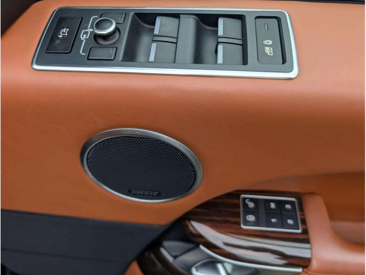 Land Rover Range Rover W9BDN