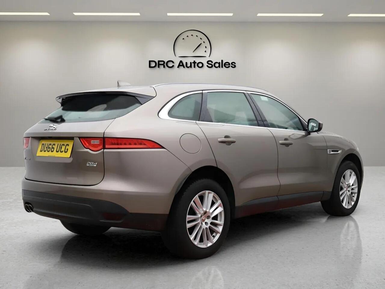 Jaguar F-PACE DU66UCG