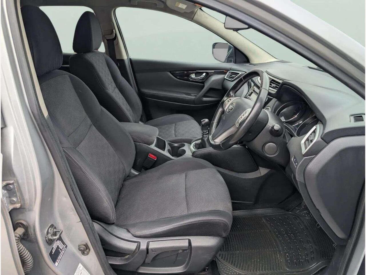 Nissan Qashqai CE17OAV