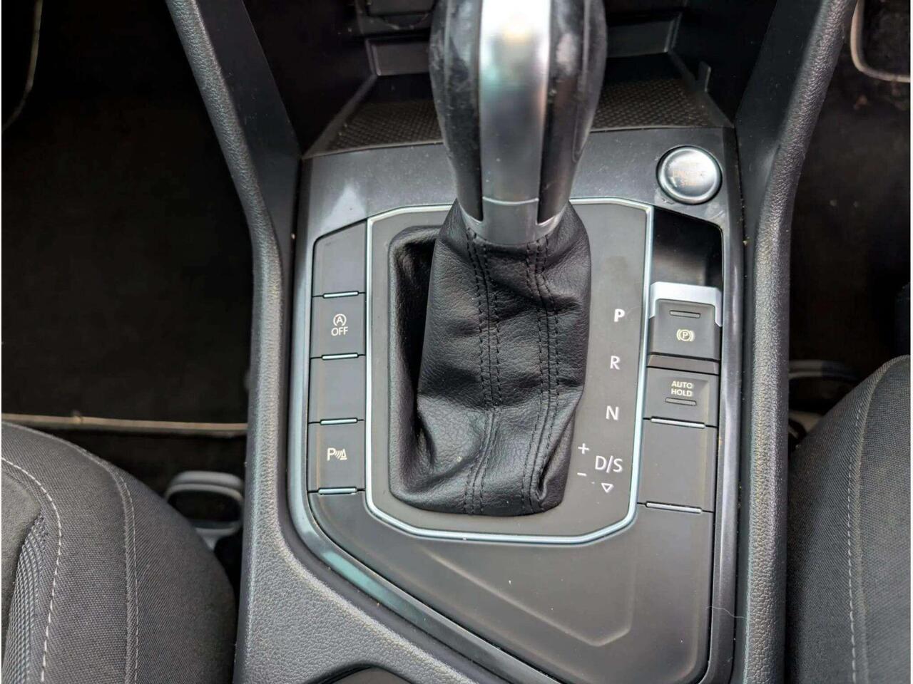 Volkswagen Tiguan KY17PVN