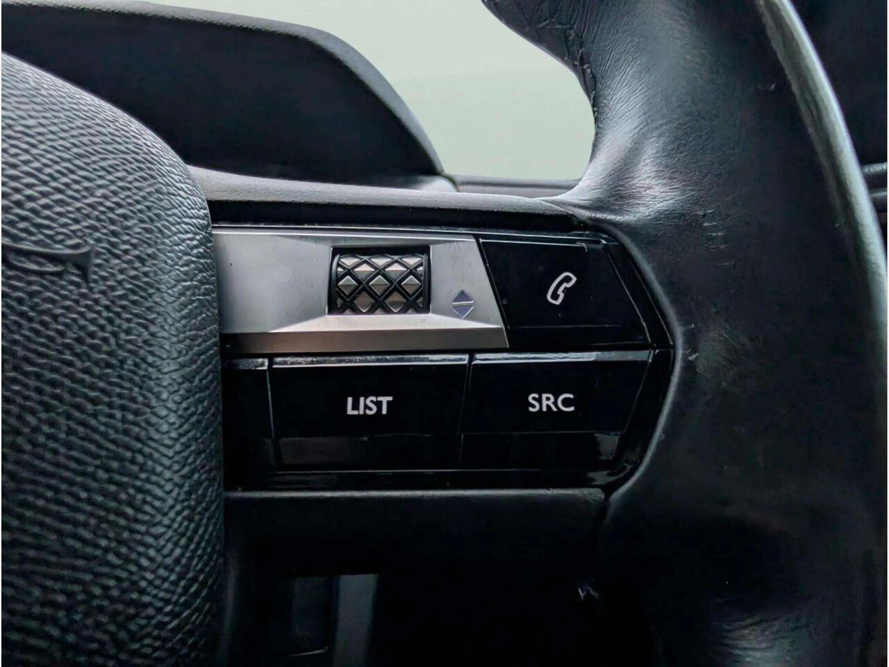 DS AUTOMOBILES DS 3 CROSSBACK KY19JHW DS AUTOMOBILES DS 3 CROSSBACK KY19JHW