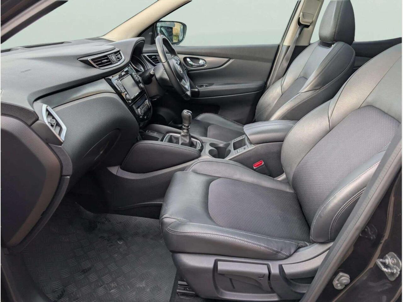 Nissan Qashqai BG18EXL Nissan Qashqai BG18EXL