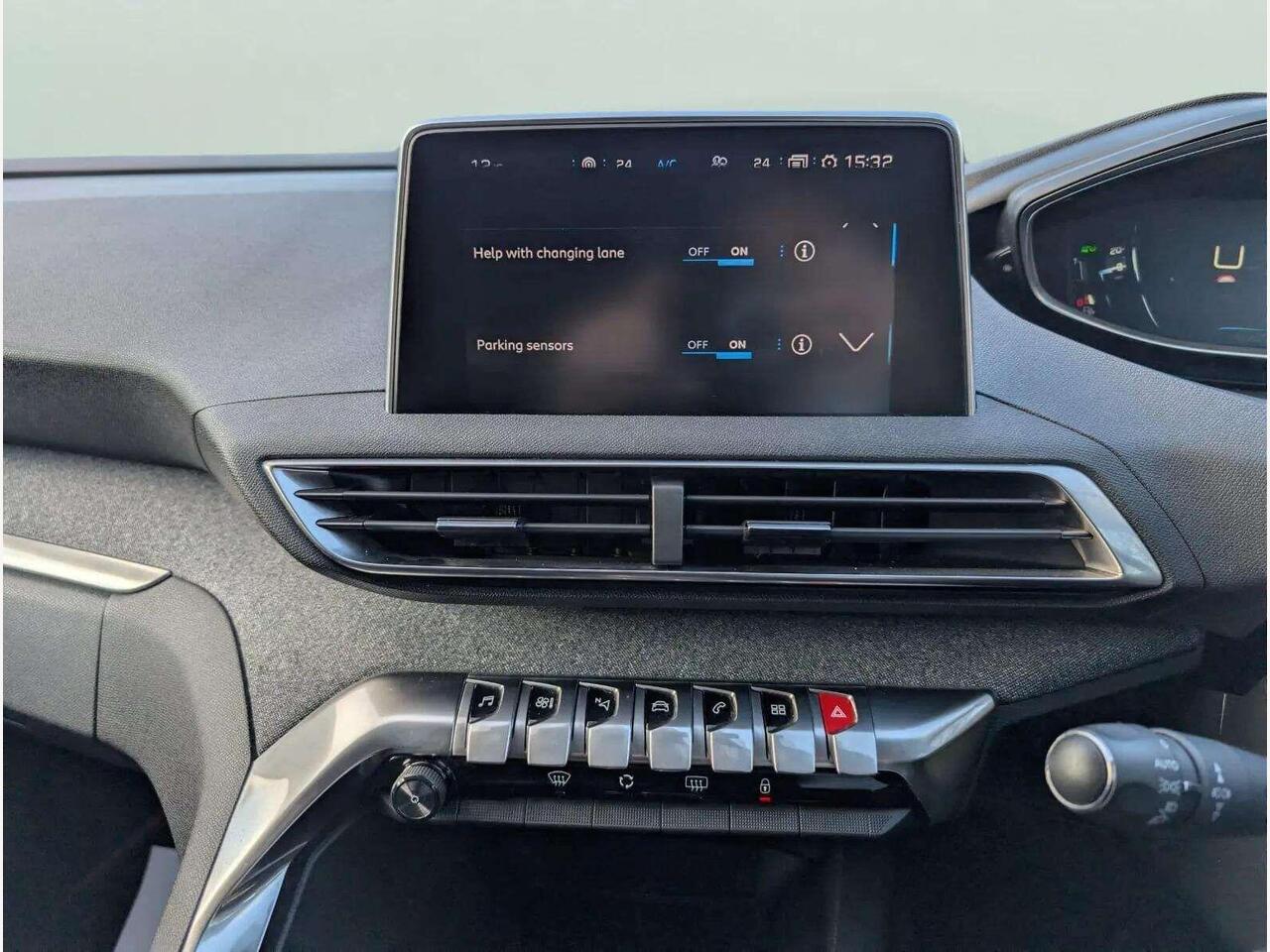 Peugeot 3008 HX68YMK Peugeot 3008 HX68YMK