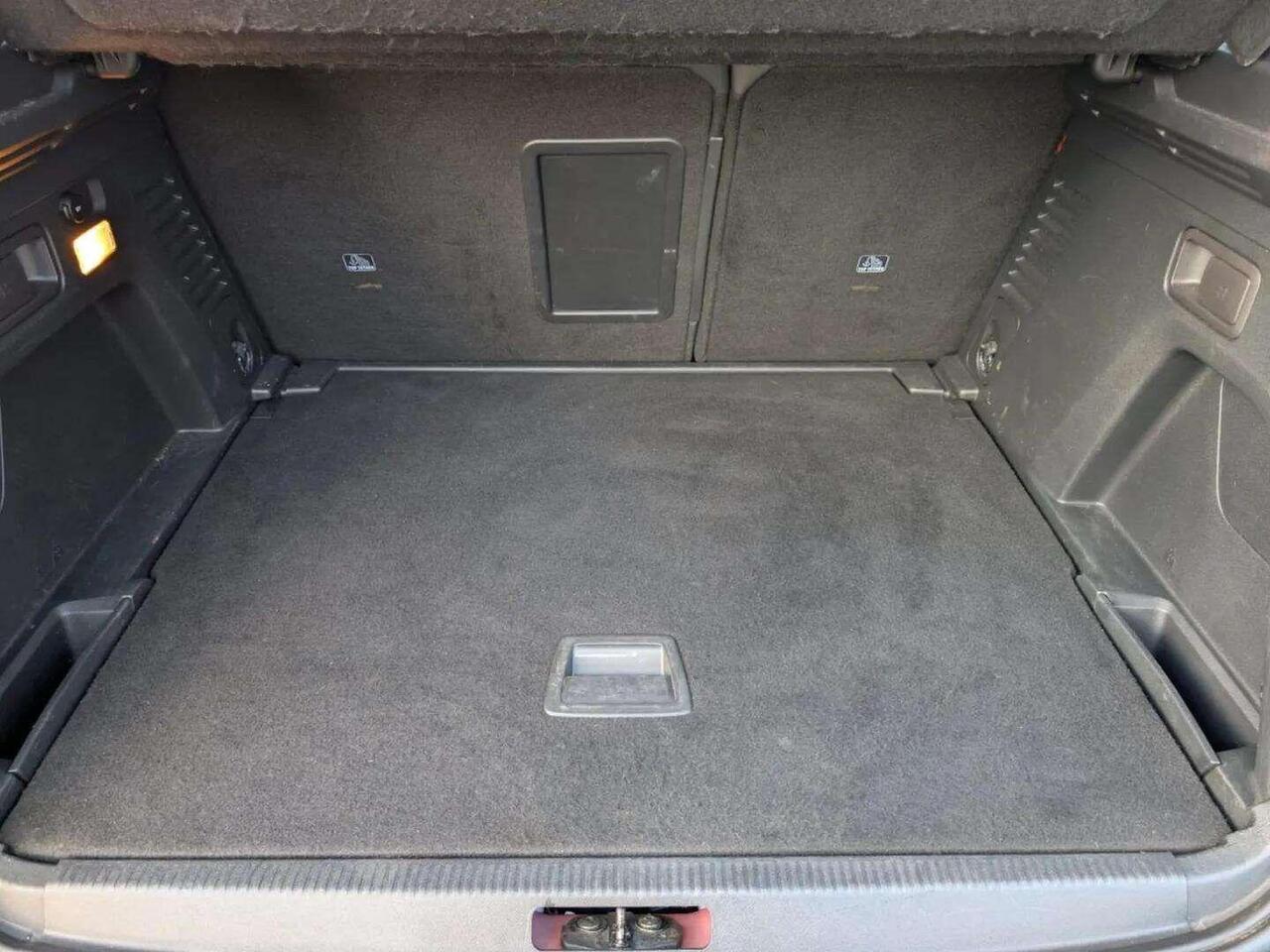 Peugeot 3008 HX68YMK Peugeot 3008 HX68YMK