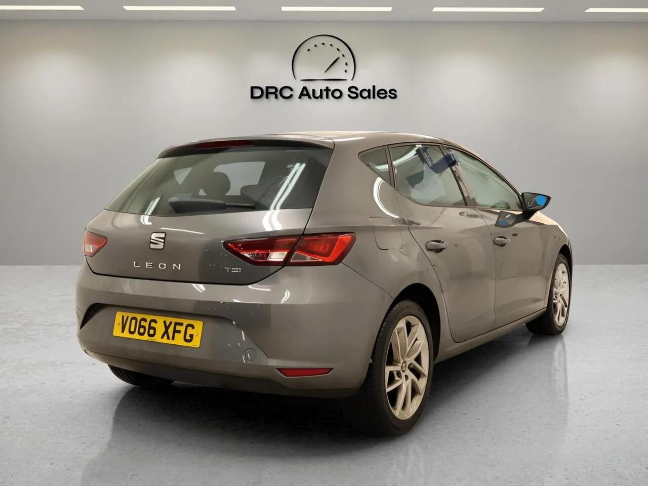 SEAT Leon VO66XFG