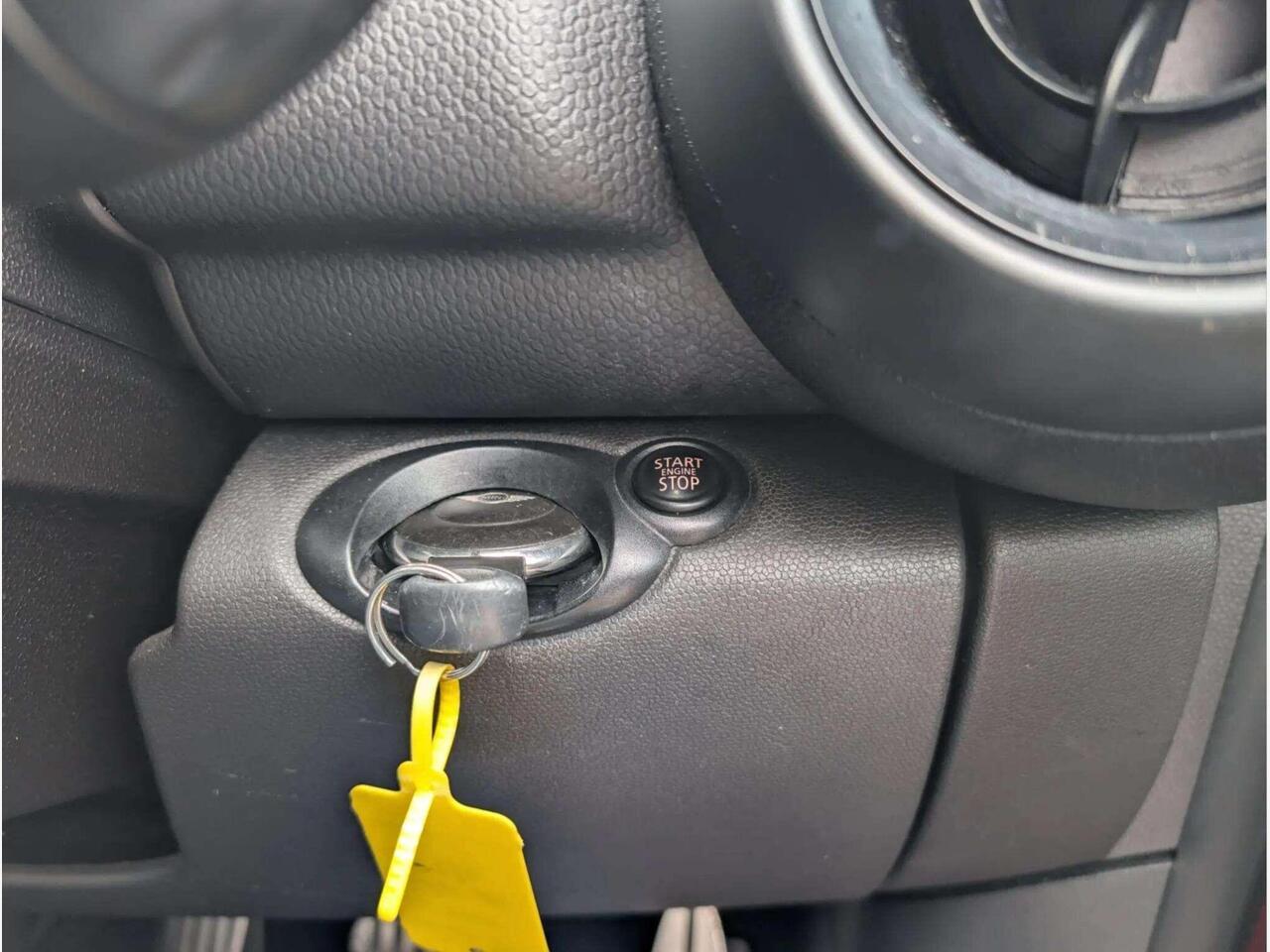 MINI Countryman LS15XMC MINI Countryman LS15XMC